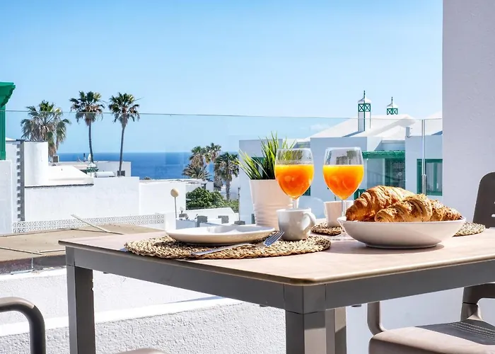 Дом отдыха Ocean Front Oasis